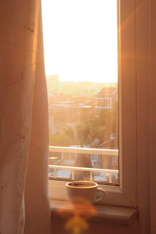 How to Create a Calming Morning Routine to Start Your Day Positively